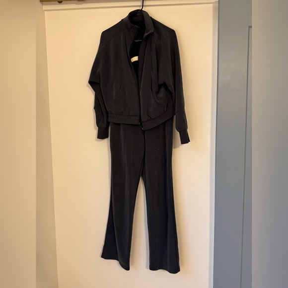 Lululemon Brushed Softstreme Funnel-Neck Zip Up Jacket and High Rise Pant Set - Picture 5 of 13